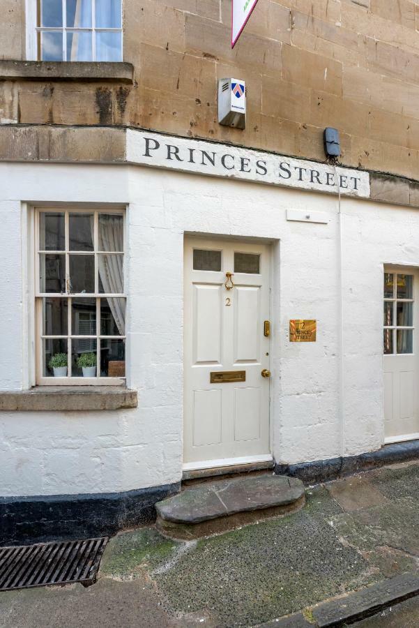 Stylish & Spacious City Center Georgian Townhouse Bath Exterior photo